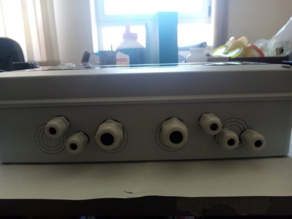 PVC Solarni razvodni ormar 2 ulaza 2 izlaza 1000V DC